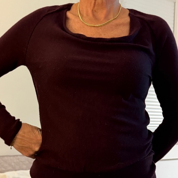 Calvin Klein Sweater - Picture 2 of 2